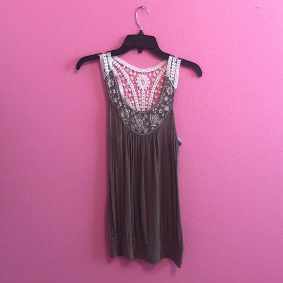 Papaya Tops - Papaya large floral and lace back brown tank top